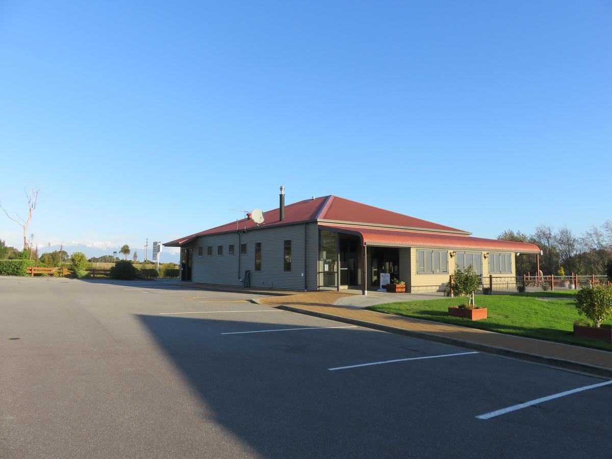 Stations Inn Hokitika Exteriör bild